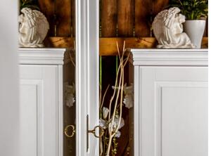 Armadio legno massello shabby bianco 3 ante specchio e cassetti