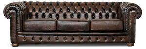 Divano Chesterfield in Pelle Primo Fiore Premium – Iconico, Finiture di Pregio