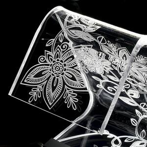 Abat-jour a Led 11x17x19h cm 0,25 w - 24 Volt C-LED Flowers in Plexi con decoro inciso righe