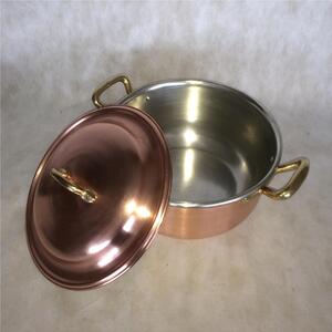 Casseruola In Rame 2 manici con Coperchio inclusi �22 cm - Peso 2.0 kg ideale per la preparazione di primi come di secondi, ideale per le carni, per arrostire stufare e brasare
