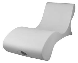 Chaise Longue Andromeda Longue Chair Realizzata In Polietilene Di Alta Qualit� Riciclabile La 100%. Dimensioni 168x60x67 Cm Resistente Ai Raggi Uv Ed Alta Resistenza Alla Trazione