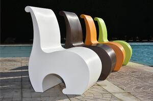 Poltrona Eddy, un vero gioiello di design in Polietilene, Dimensione 60x54x h 82 cm - Peso 10 kg design Ergonomico colore bianco