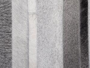 Tappeto in pelle grigio chiaro 140 x 200 cm moderno motivo patchwork realizzato a mano Beliani