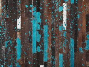 Tappeto tappetino Pelle Bovina Marrone e Blu 140 x 200 cm Superficie a Righe Patchwork Beliani