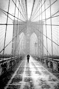 Fotografia New York Walker in Blizzard - Brooklyn Bridge, Martin Froyda