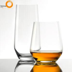 Bicchiere rocks in vetro cristallino caratterizzato da una particolare forma conica dritta, perfetto per servire whisky, acqua o vino