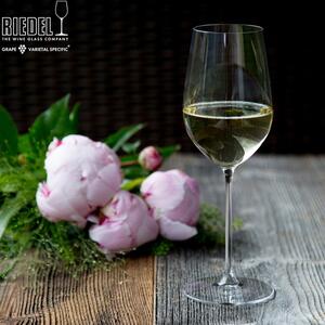 Calice raccomandato per vini bianchi in genere e per vini Riesling in particolare, ne esalta la percezione fruttata, la mineralità, l'acidità e la consistenza aromatica