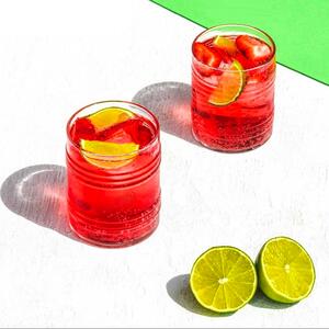 Bicchiere per drink e cocktail a forma di barattolo. Vetro temperato forte e resistente agli urti e agli sbalzi di temperatura caldo/freddo. Moderno e di tendeza. Lavabile in lavastoviglie