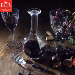 Bottiglia vino con una rivisitazione moderna dei decori classici. Per chi ama valorizzare i momenti conviviali con gusto. Compreso di tappo