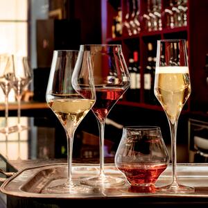 Collezione di calici in vetro eleganti e moderni, raccomandati per wine bar, enoteche e ristoranti per la degustazione di vini Bordeaux, Merlot, Cabernet, Nero d\'Avola, Rioja, Primitivo, Shiraz