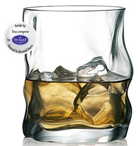 <p>Elegante bicchiere whisky in vetro, originale design evoca tutta la forza dell'acqua sorgiva mostrandone la sinuosità delle linee e la delicatezza delle curve, Design By <strong>ROSS LOVEGROVE</strong></p>