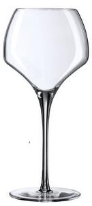 Calice con coppa ampia e ben affusolata nella parte superiore che esalta sia le qualità di vini rossi molto potenti e tannici come il Cabernet o il Merlot sia la ricchezza aromatica di vini bianchi giovani e novelli