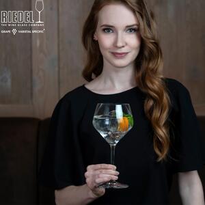 Calice in vetro cristallino moderno, funzionale, elegante. Ideale per la preparazione e la degustazione di cocktail a base di gin con i suoi aromi intensi e pungenti. Lavabile in lavastoviglie. Ottima idea regalo