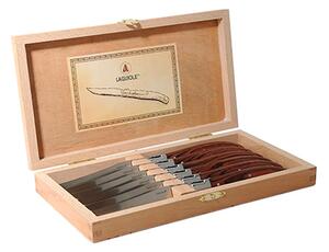<p>Set di coltelli Laguiolle, Filo seghettato realizzati in acciaio inox con manico in pakkawood.</p>