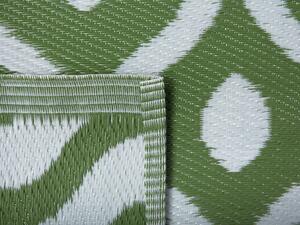 Tappeto sintetico moderno verde per interni ed esterni 120 x 180 cm per balcone terrazza resistente alla muffa e alla pioggia Beliani