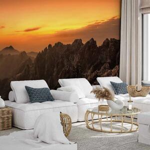 Carta da parati moderna Paesaggio montano - panorama dalle cime delle montagne con tramonto