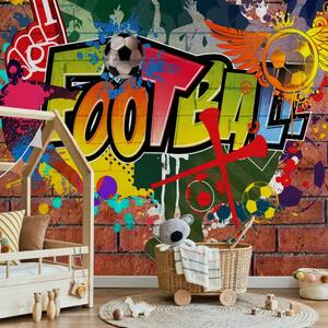 Carta da parati moderna Tifosi di calcio! - graffiti colorati di calcio su muro di mattoni rossi
