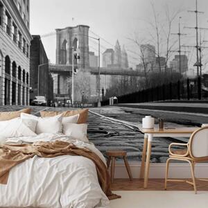 Carta da parati moderna New York in tonalità di grigio - architettura con Ponte di Brooklyn