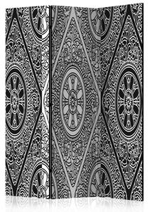 Paravento design Monocromia etnica - mandala bianco e nero in tema orientale