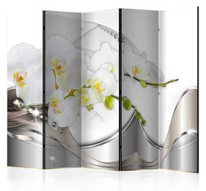 Paravento design Danza perlacea delle orchidee II - orchidea bianca su sfondo astratto