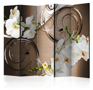 Paravento design Fiducia II - orchidea su ornamenti metallici e marroni