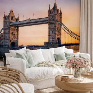 Carta da parati moderna Londra Regno Unito - Tower Bridge con luce del sole che sorge