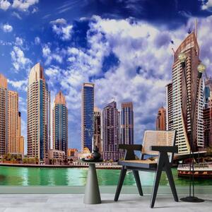 Carta da parati moderna Dubai - nuvole bianche su sfondo di architettura moderna