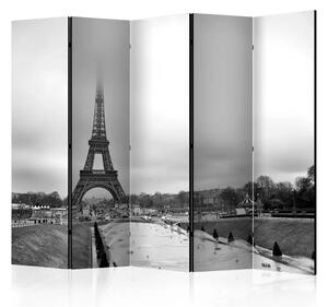 Paravento separè Torre nella nebbia II - scena in bianco e nero di Parigi