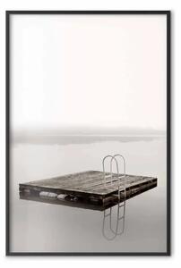 Poster: Immergiti - tavola con scaletta al centro del lago tra una luce bianca