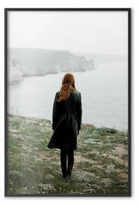 Poster: Che fare ora? - donna vestita di verde con mare e rocce