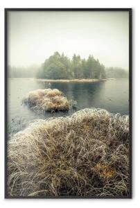 Poster: Autunno paludi - lago, isole su cielo autunnale