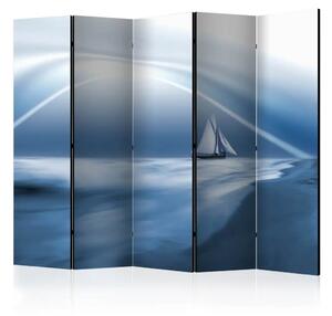 Paravento design Vela solitaria alla deriva II - barca tra le acque blu