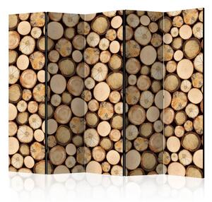 Paravento In Segheria II - strati di legno marrone in composizione semplice