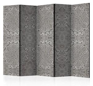 Paravento design Ornamento orientale II - Mandala etnici su sfondo grigio