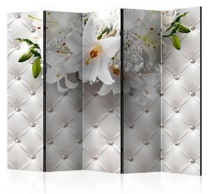 Paravento Principessa dell'eleganza II - sfondo con fiori e ornamenti