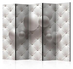 Paravento design White Kingdom II - motivo trapuntato rosa in forma 3D