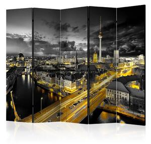 Paravento design Berlino di notte II - skyline notturno e cielo scuro