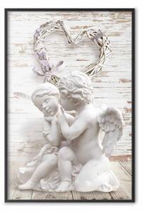 Poster: Sussurro affettuoso - statuine di angeli su sfondo di assi di legno