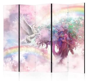 Paravento separè Unicorno e albero magico II - terra rosa e arcobaleno tra le nuvole