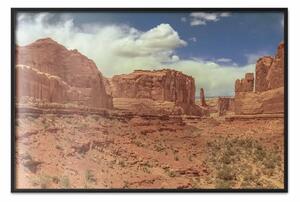 Poster: Canyon rosso - formazioni rocciose monumentali sotto cielo blu