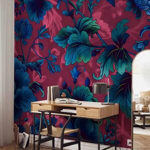 Carta da parati Fiori blu - eleganti motivi floreali su sfondo bordeaux