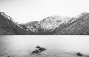 Fotografia artistica Scenic view of lake and mountains, Yubo Qin / 500px, (40 x 26.7 cm)