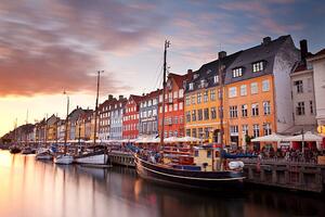 Fotografia artistica Sunset on Nyhavn Canal Copenhagen Denmark, Benjeev Rendhava, (40 x 26.7 cm)