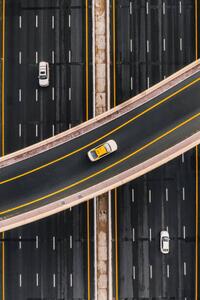 Fotografia artistica Taxi on an overpass crossing above, Abstract Aerial Art, (26.7 x 40 cm)