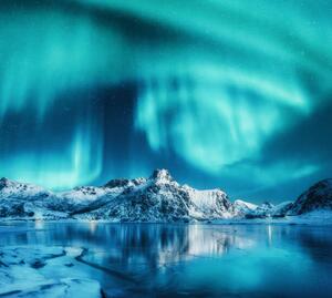 Fotografia artistica Aurora borealis above snowy mountains frozen, den-belitsky, (40 x 35 cm)