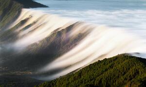 Fotografia artistica Waterfall of clouds, Dominic Dähncke, (40 x 24.6 cm)