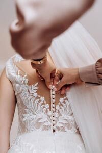 Fotografia artistica wedding dress with corset and lacing, Andreua, (26.7 x 40 cm)