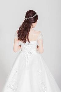 Fotografia artistica wedding dress for bride, pramecomix, (26.7 x 40 cm)