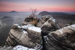 Fotografia Pink Morning Scenic view of mountains against, Karel Stepan / 500px, (40 x 26.7 cm)