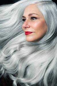Fotografia 3 4 profile of woman with long white hair, Andreas Kuehn, (26.7 x 40 cm)